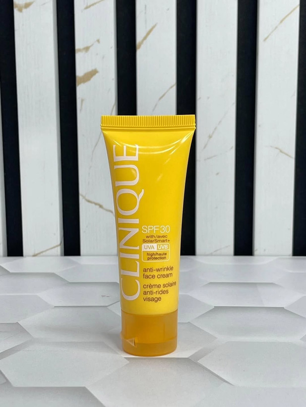 کرم ضد آفتاب بیرنگ کلینیک CLINIQUE مدل SPF 30 حجم 50 میل